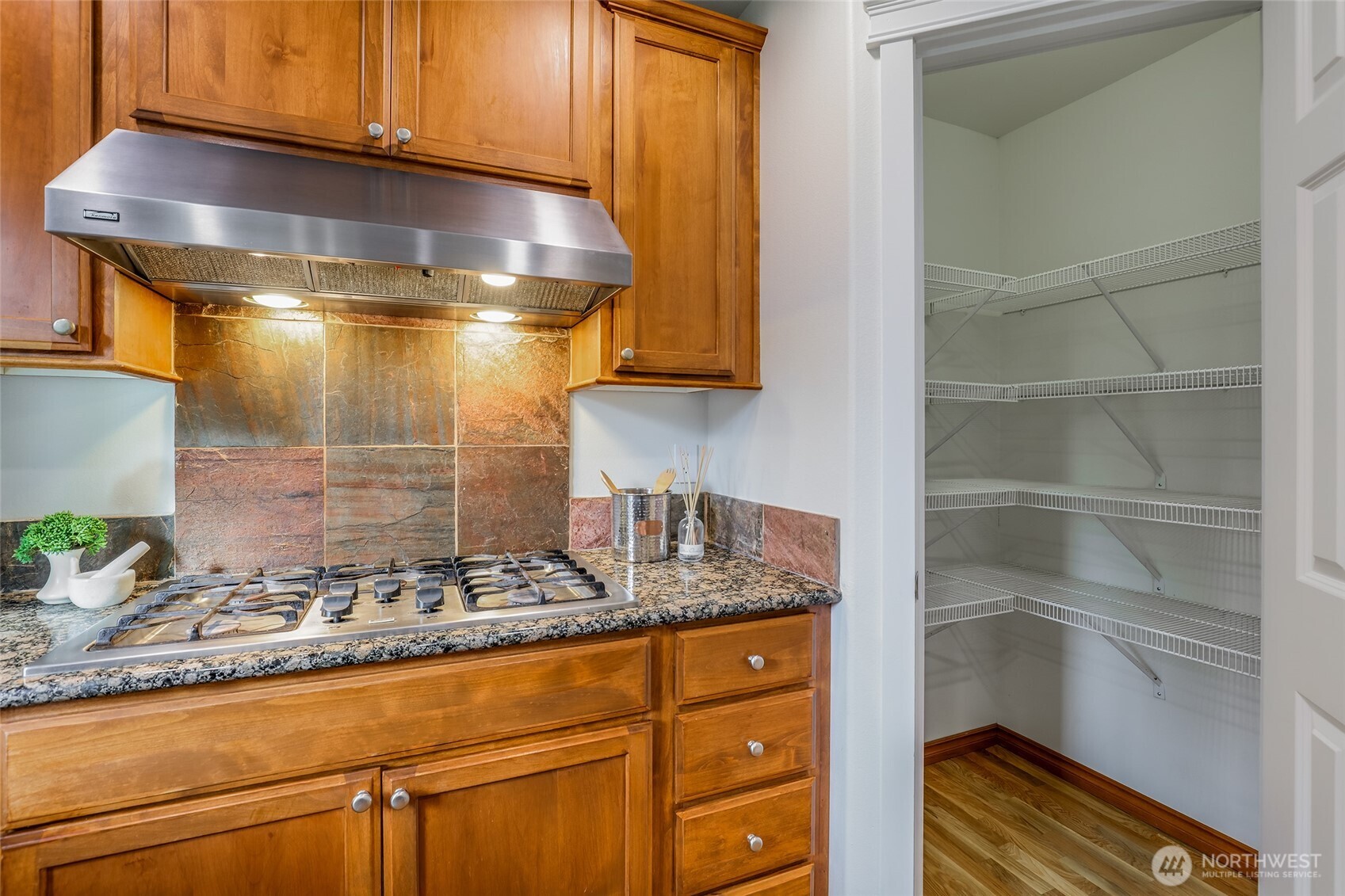 725 N 198th Street , Shoreline, WA 98133