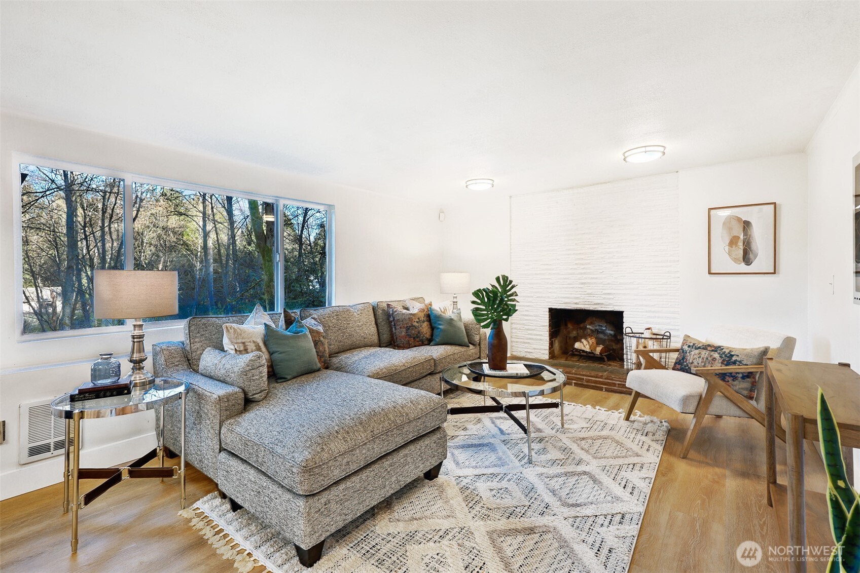 6346 26th Avenue SW, Seattle, WA 98106-1667