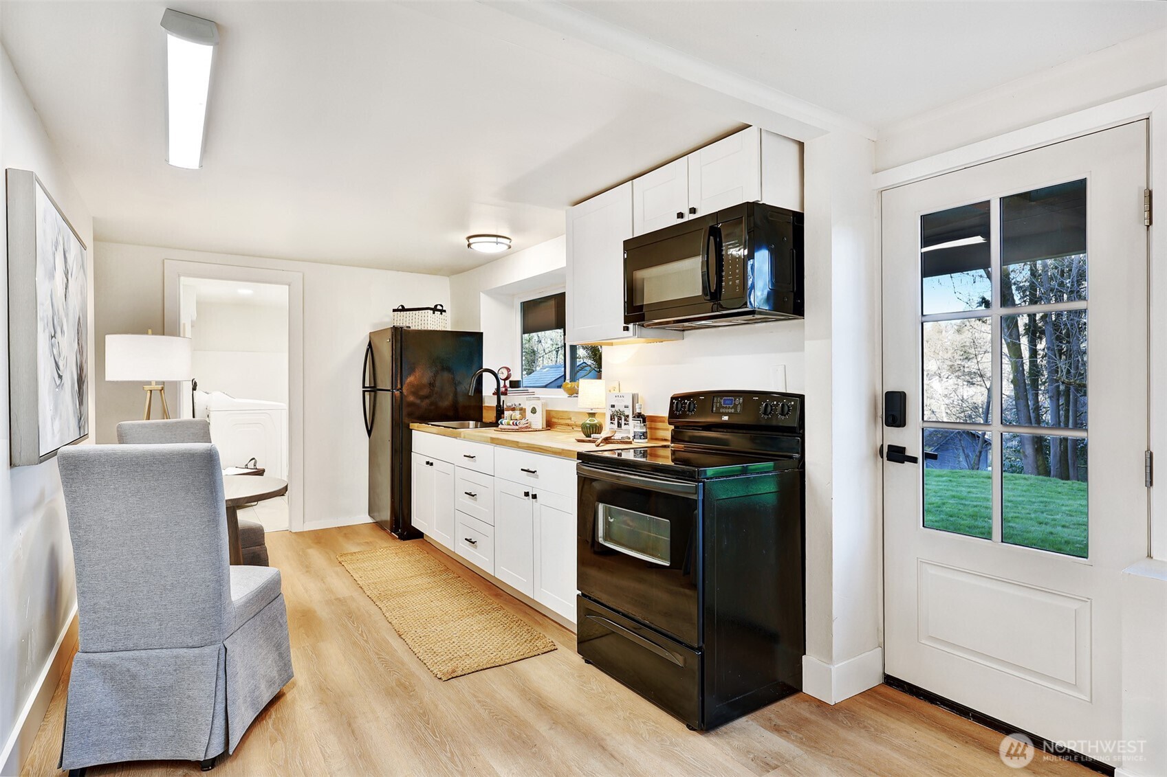 6346 26th Avenue SW, Seattle, WA 98106-1667