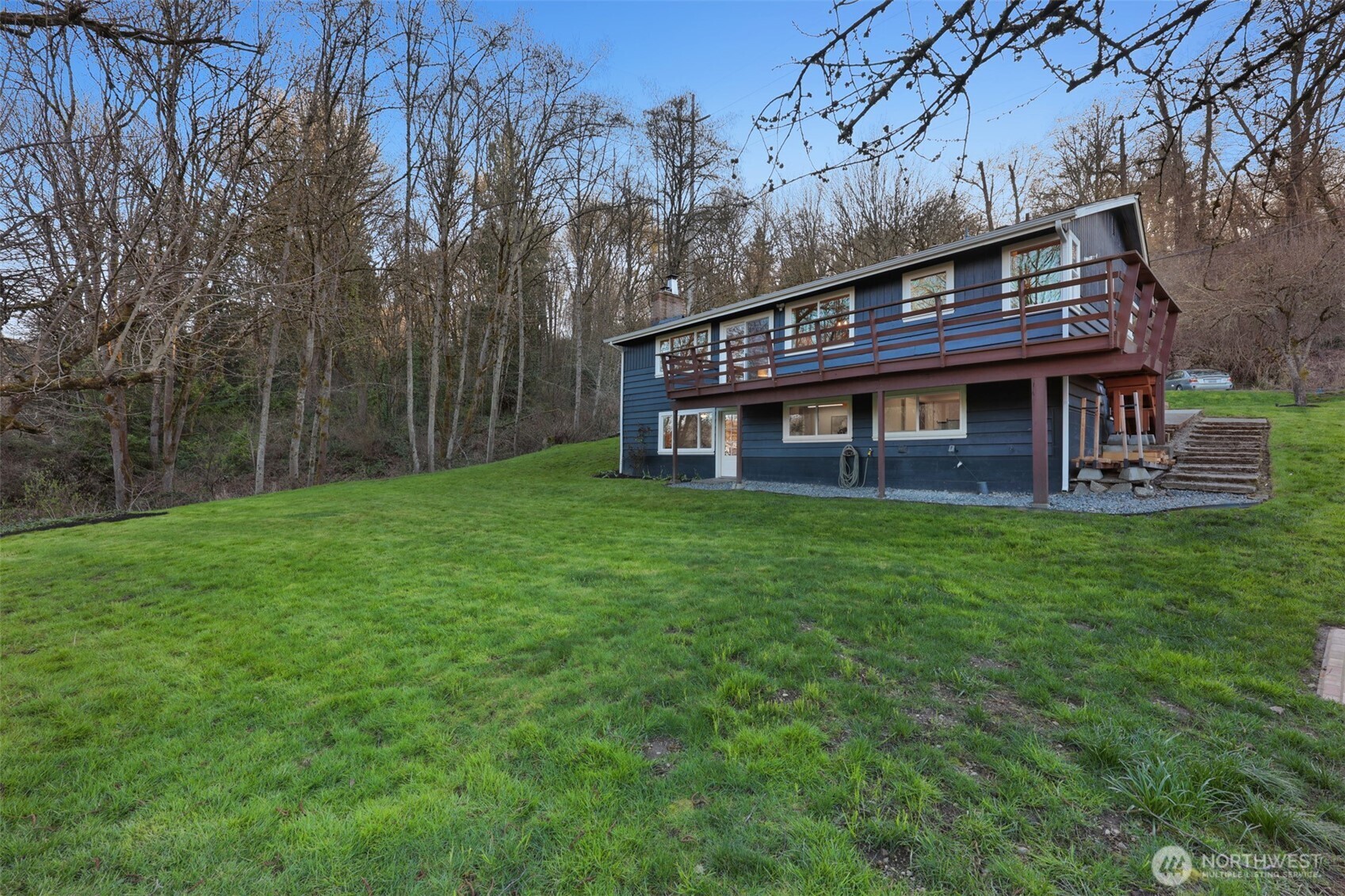 6346 26th Avenue SW, Seattle, WA 98106-1667