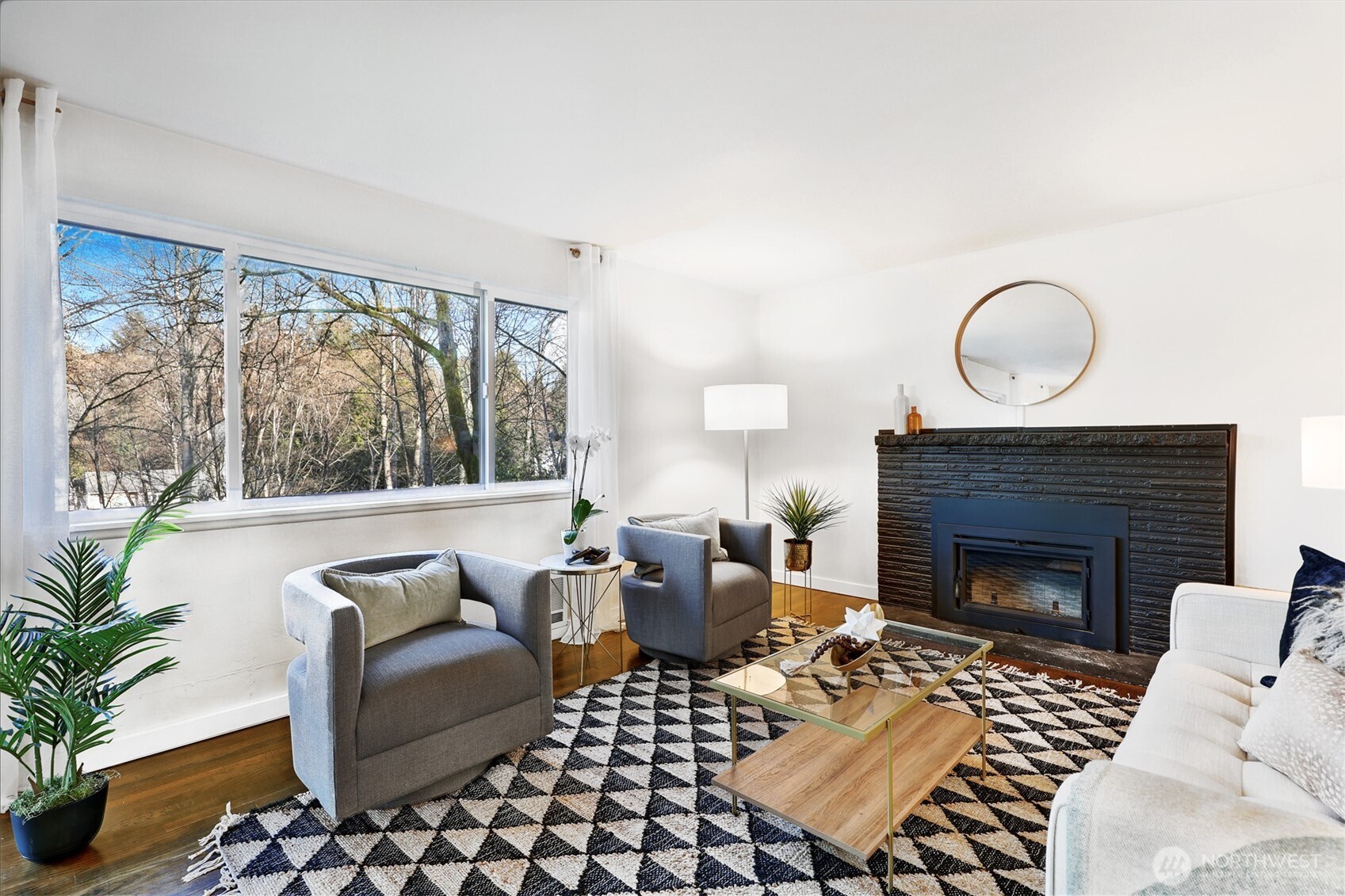 6346 26th Avenue SW, Seattle, WA 98106-1667