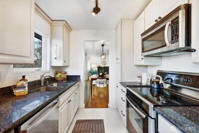 6346 26th Avenue SW, Seattle, WA 98106-1667 - Photo 10