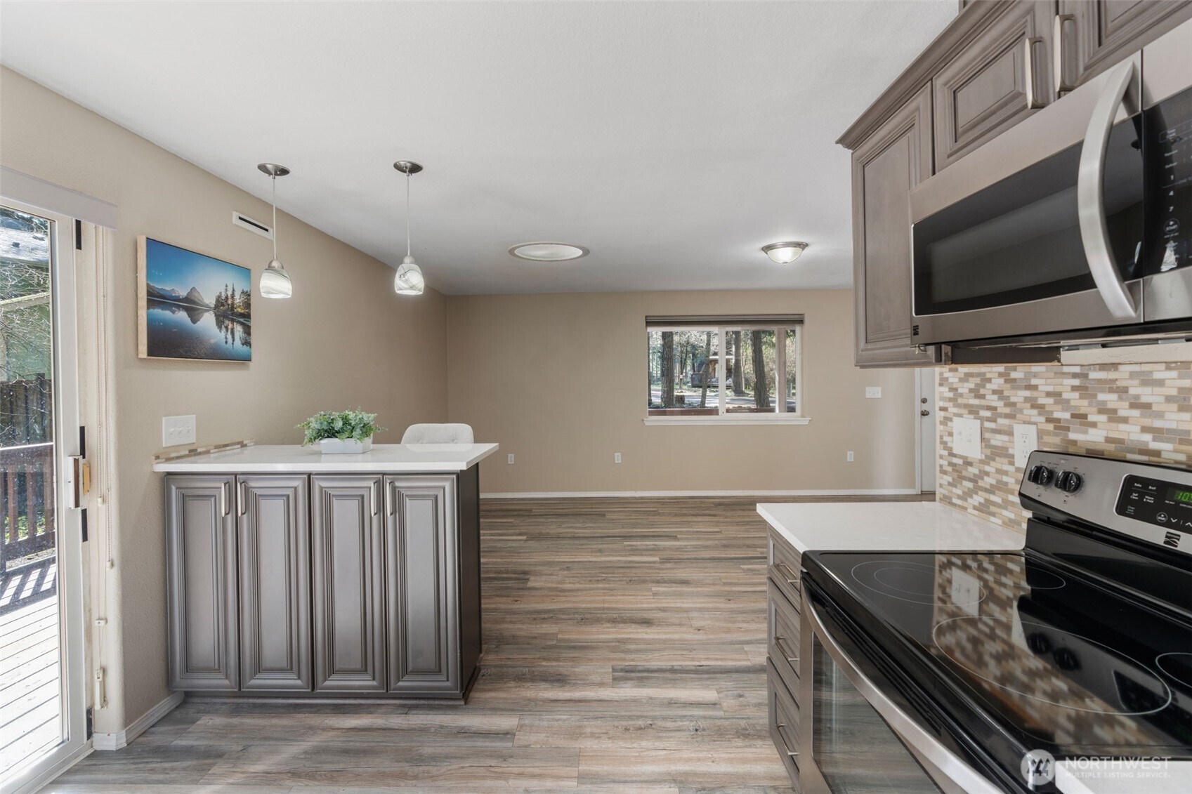 22424 Bluewater Drive SE, Yelm, WA 98597-9377