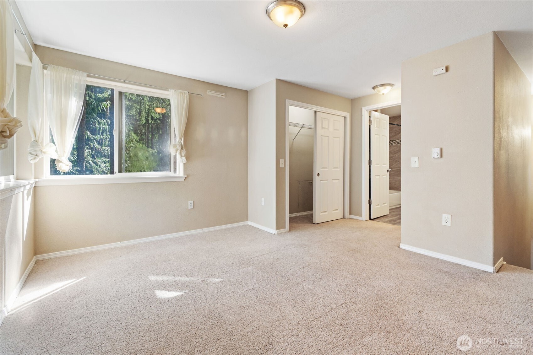 22424 Bluewater Drive SE, Yelm, WA 98597-9377