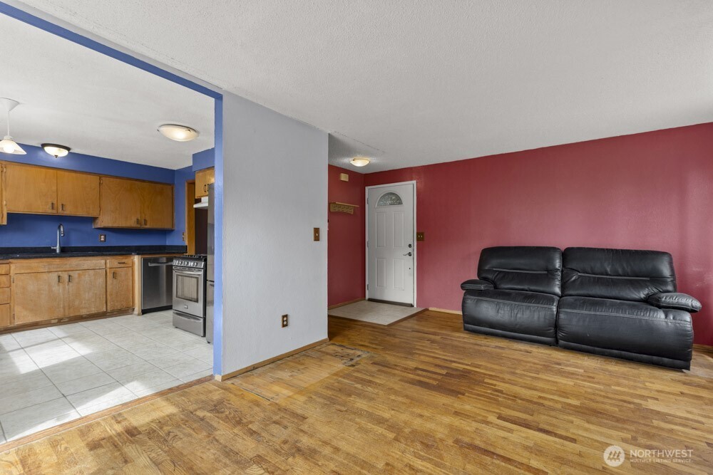 1306 S Monroe Street , Tacoma, WA 98405