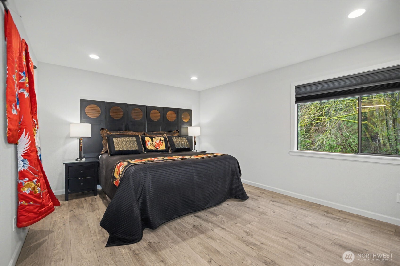 28313 Redondo Way S #310, Des Moines, WA 98198