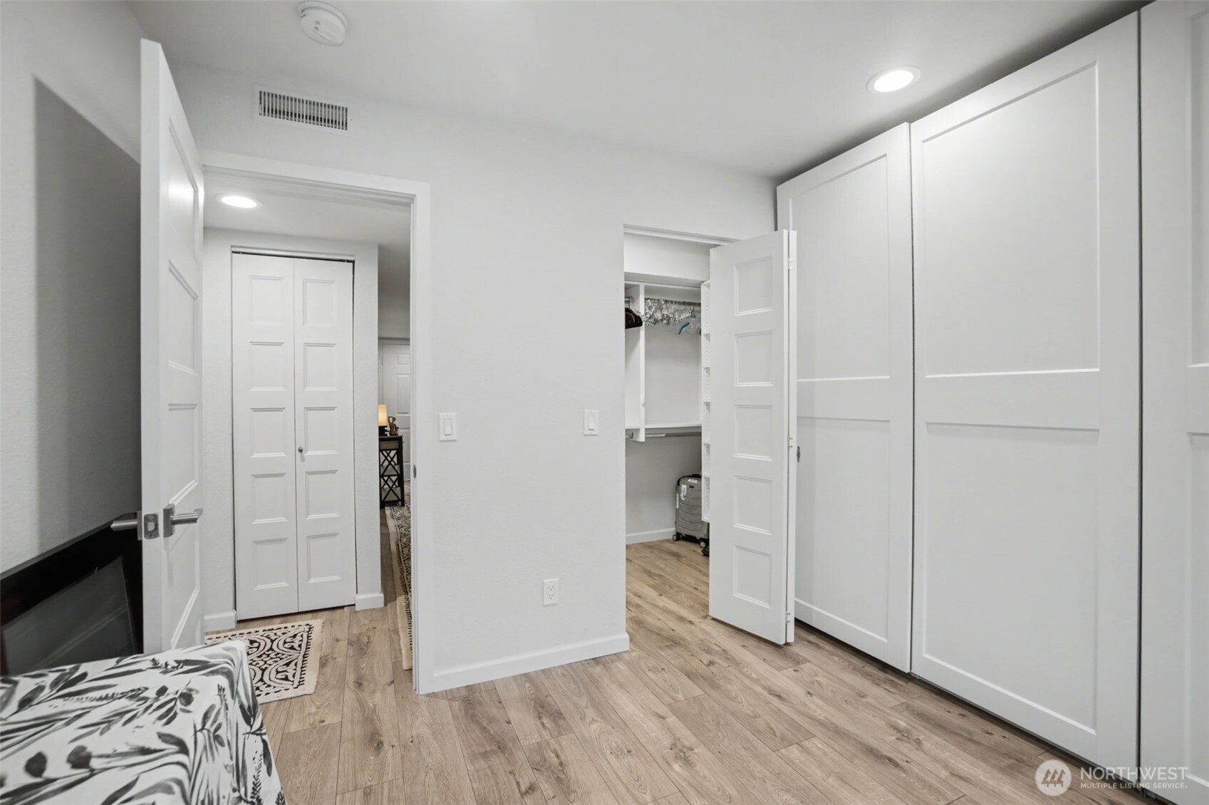 28313 Redondo Way S #310, Des Moines, WA 98198