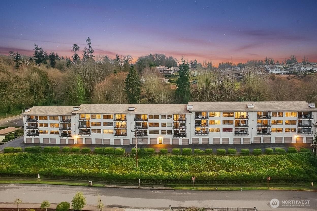 28313 Redondo Way S #310, Des Moines, WA 98198