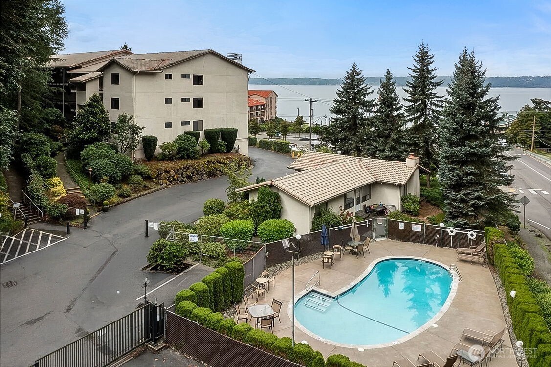 28313 Redondo Way S #310, Des Moines, WA 98198