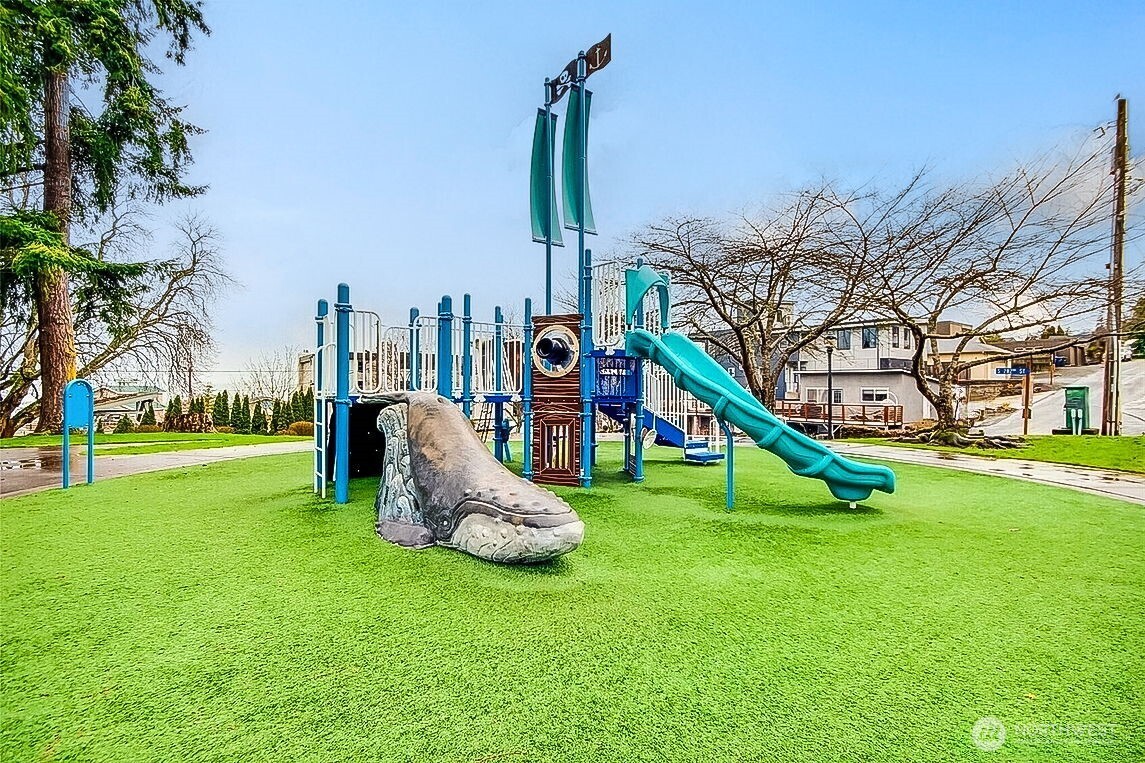 28313 Redondo Way S #310, Des Moines, WA 98198