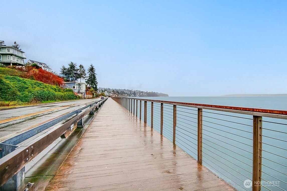 28313 Redondo Way S #310, Des Moines, WA 98198