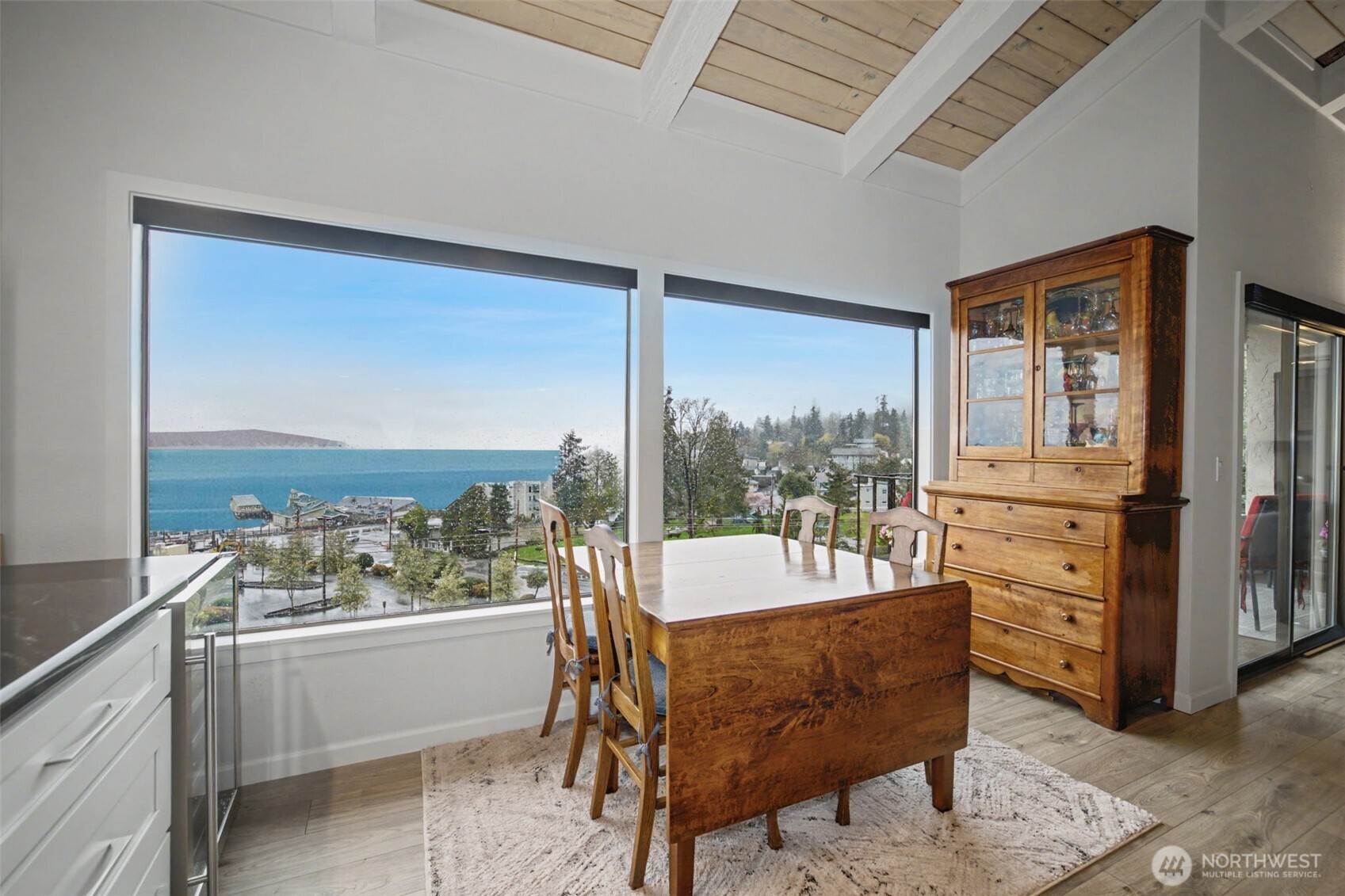 28313 Redondo Way S #310, Des Moines, WA 98198