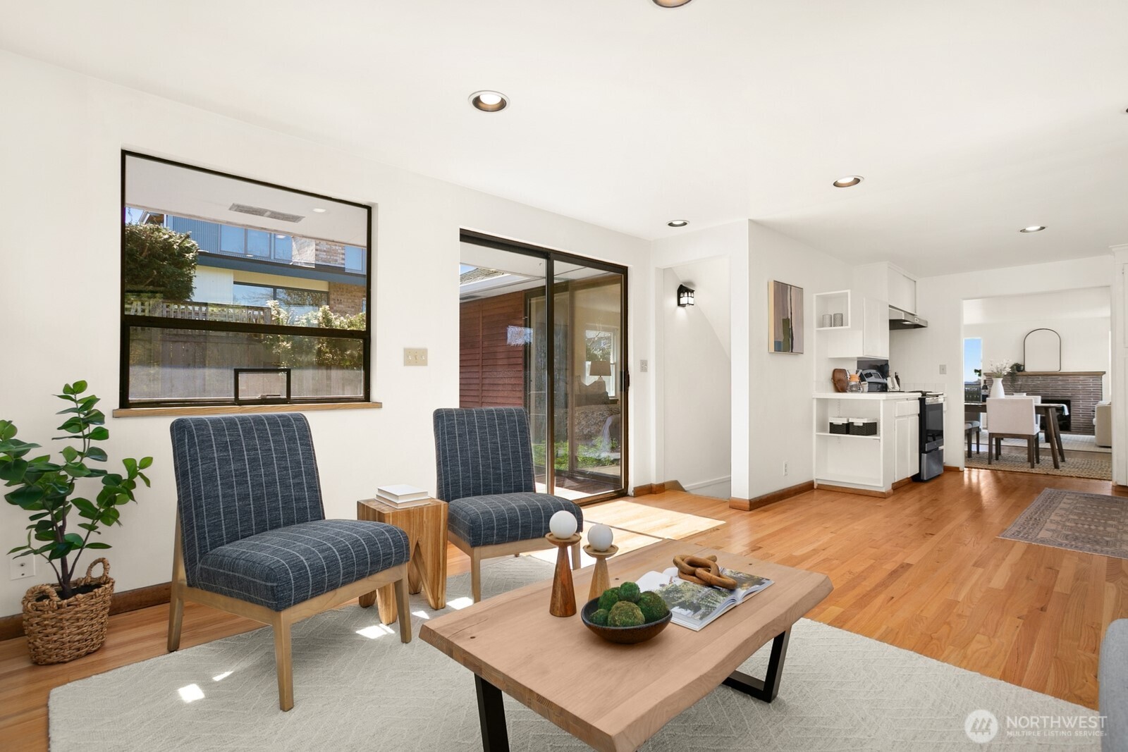 4015 W Prosper Street , Seattle, WA 98199