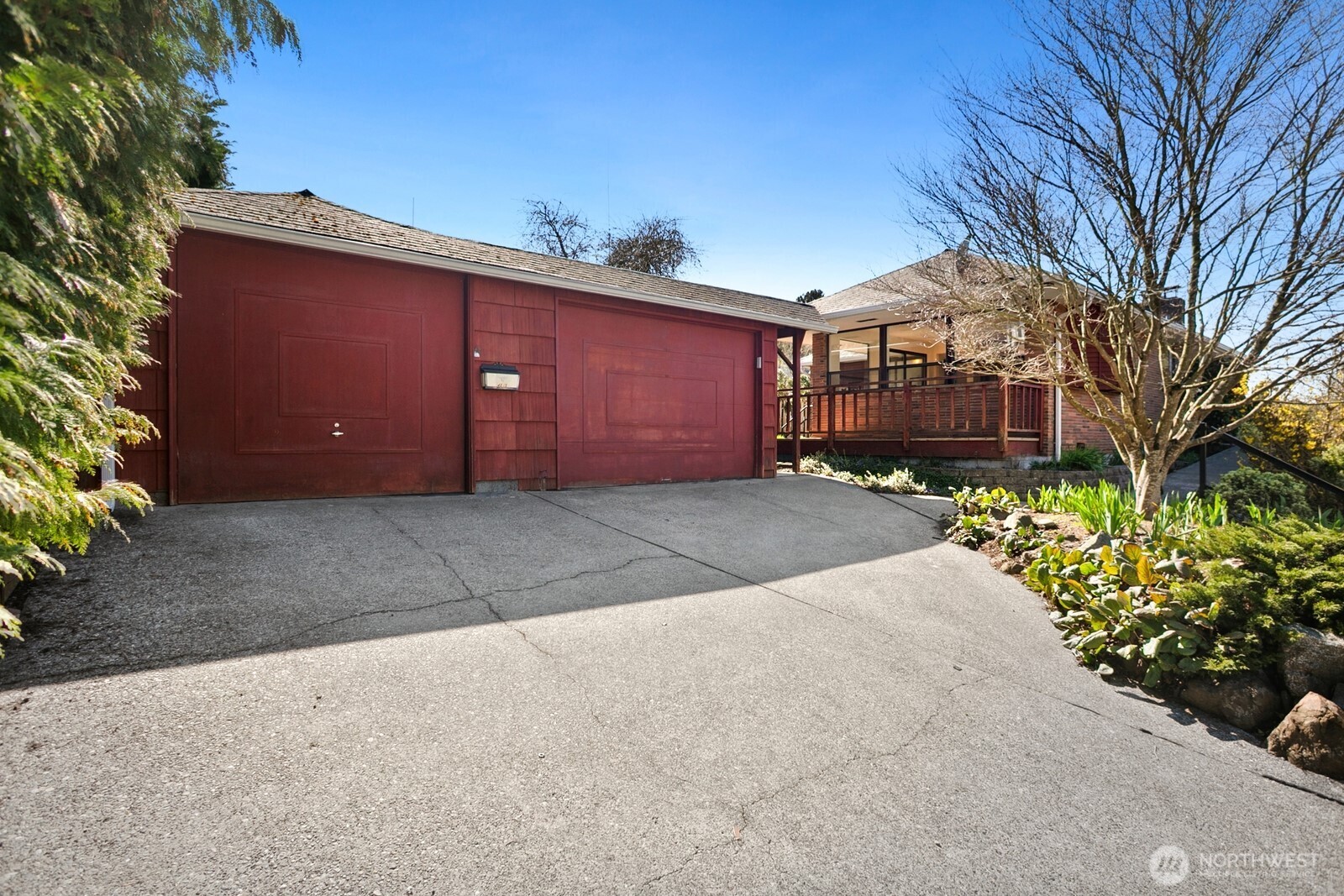 4015 W Prosper Street , Seattle, WA 98199