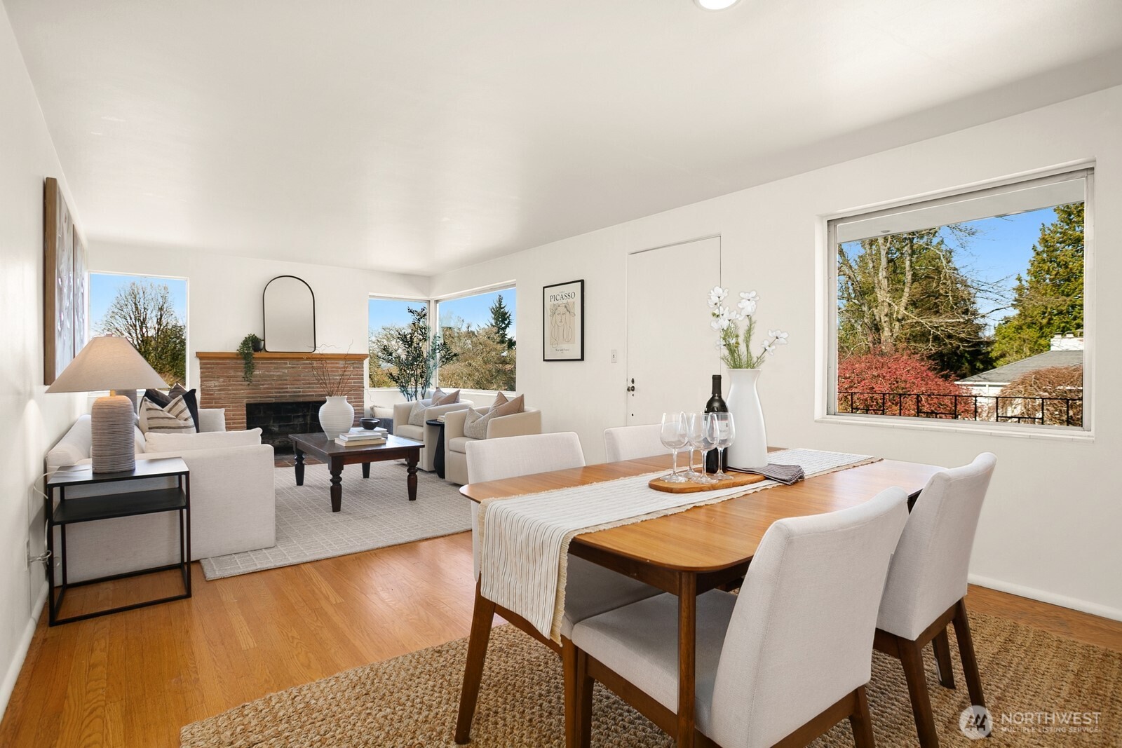 4015 W Prosper Street , Seattle, WA 98199