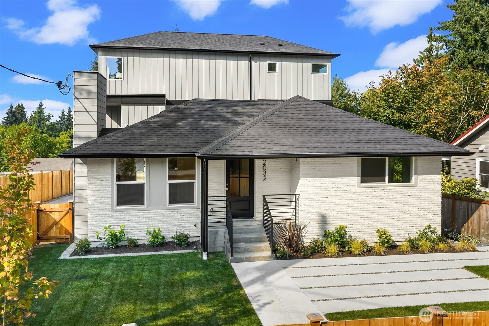 2032 NE 123rd Street , Seattle, WA 98125