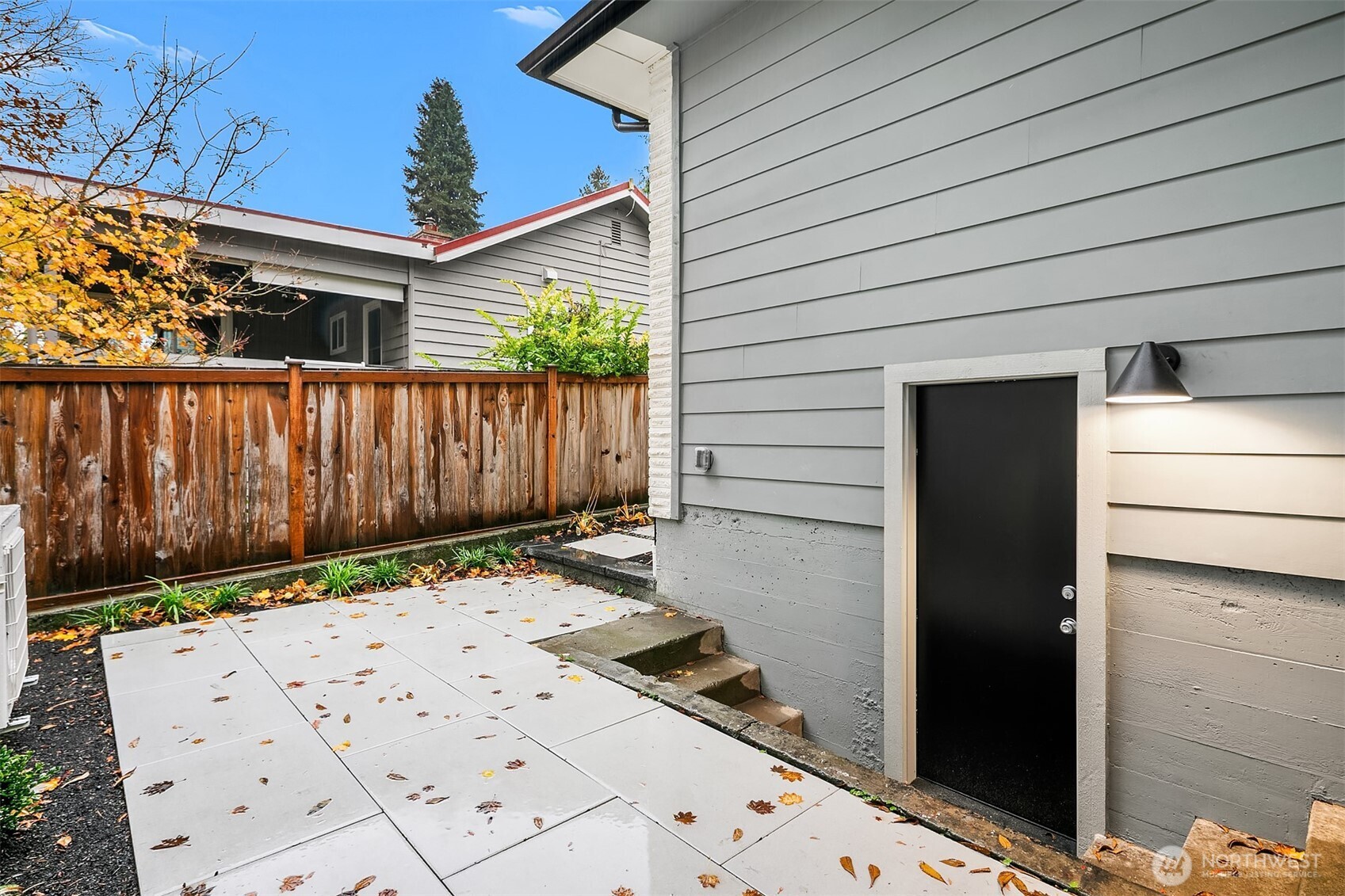 2032 NE 123rd Street , Seattle, WA 98125