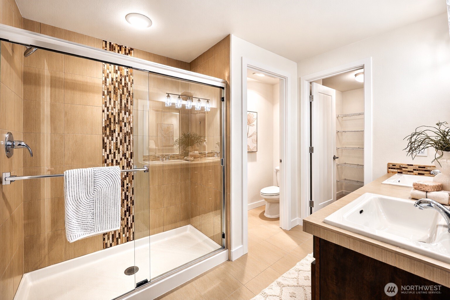 7909 229th Place SW #B, Edmonds, WA 98026