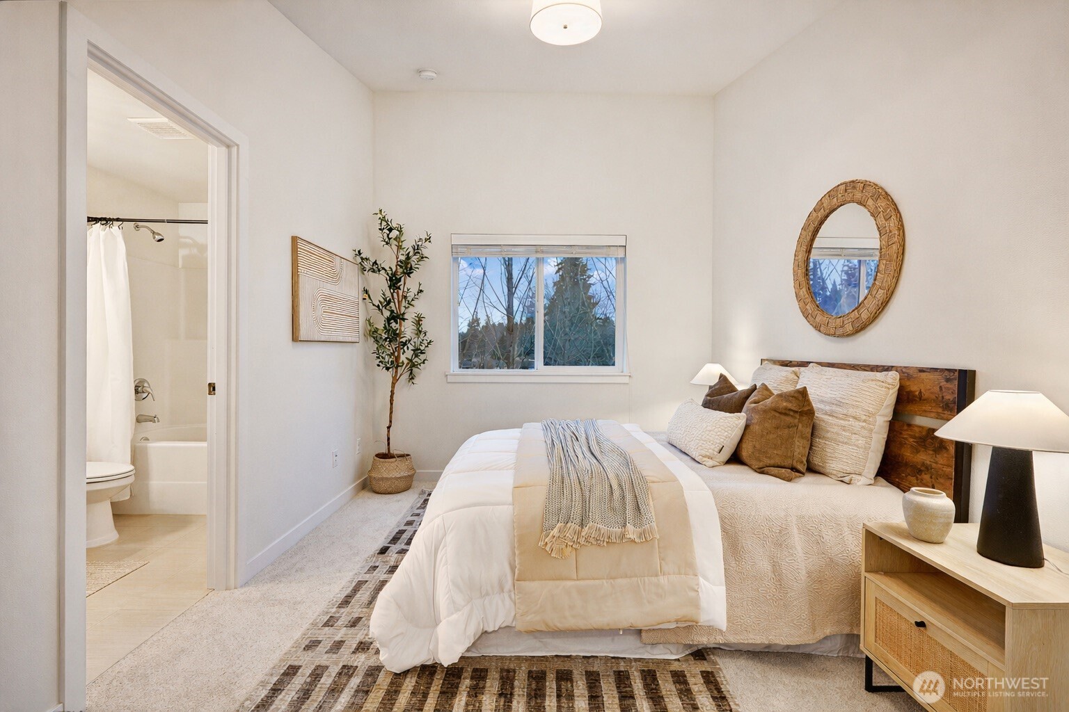 7909 229th Place SW #B, Edmonds, WA 98026