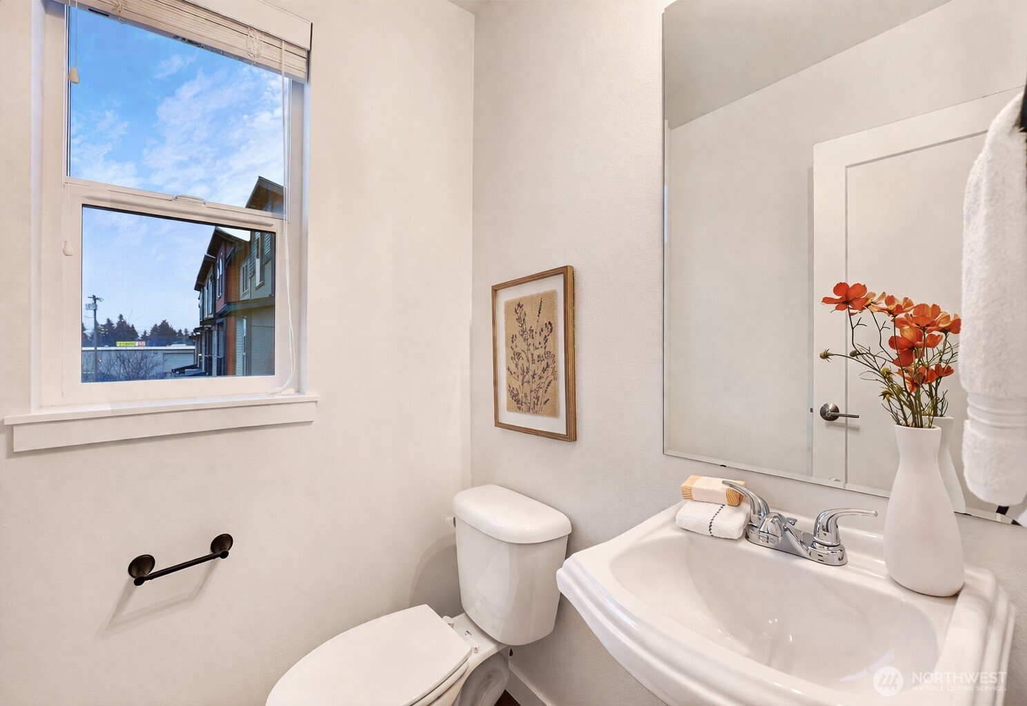 7909 229th Place SW #B, Edmonds, WA 98026