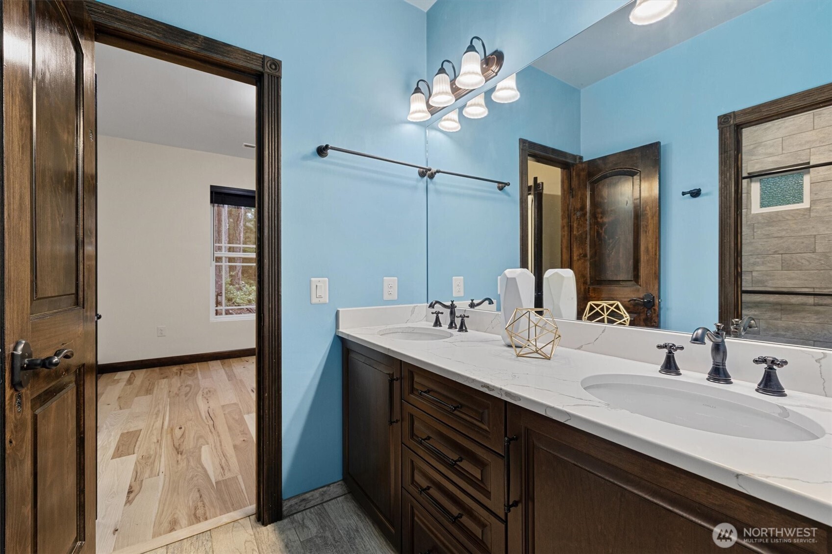 1059 Evergreen Lane , Freeland, WA 98249