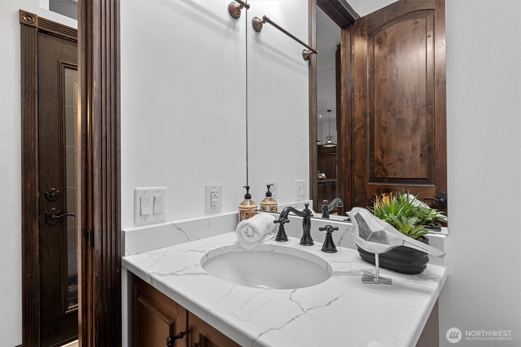 1059 Evergreen Lane , Freeland, WA 98249