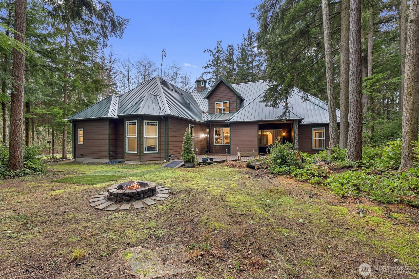 1059 Evergreen Lane , Freeland, WA 98249