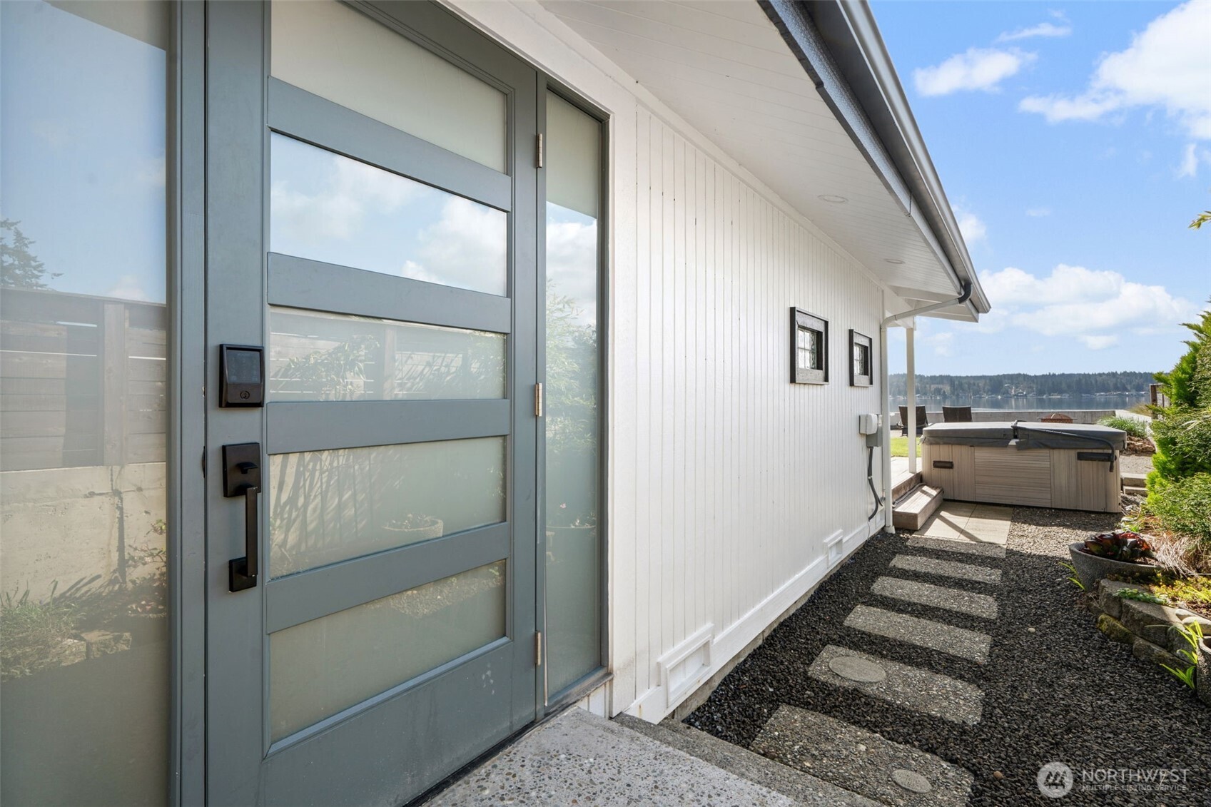 101 NE Lynnwood Loop , Belfair, WA 98528