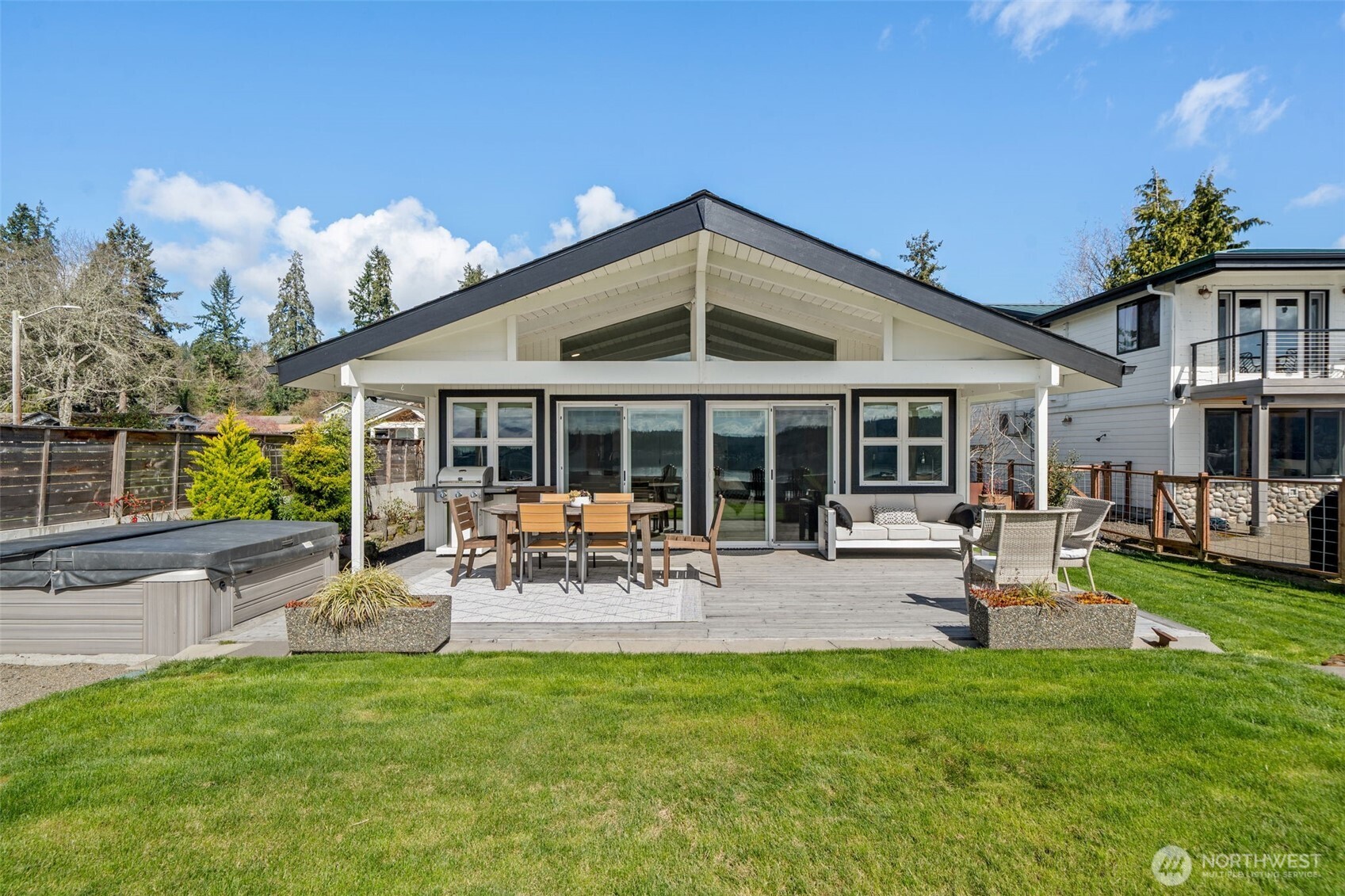 101 NE Lynnwood Loop , Belfair, WA 98528