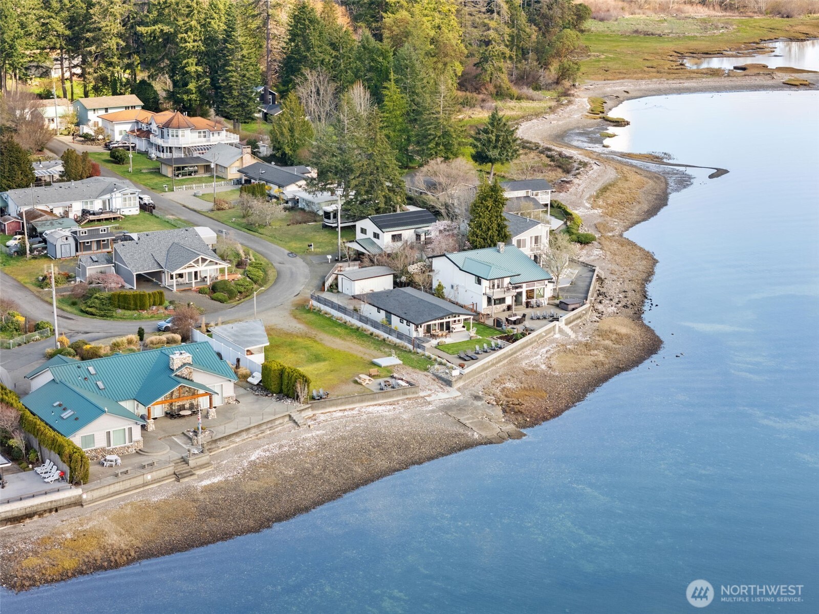 101 NE Lynnwood Loop , Belfair, WA 98528