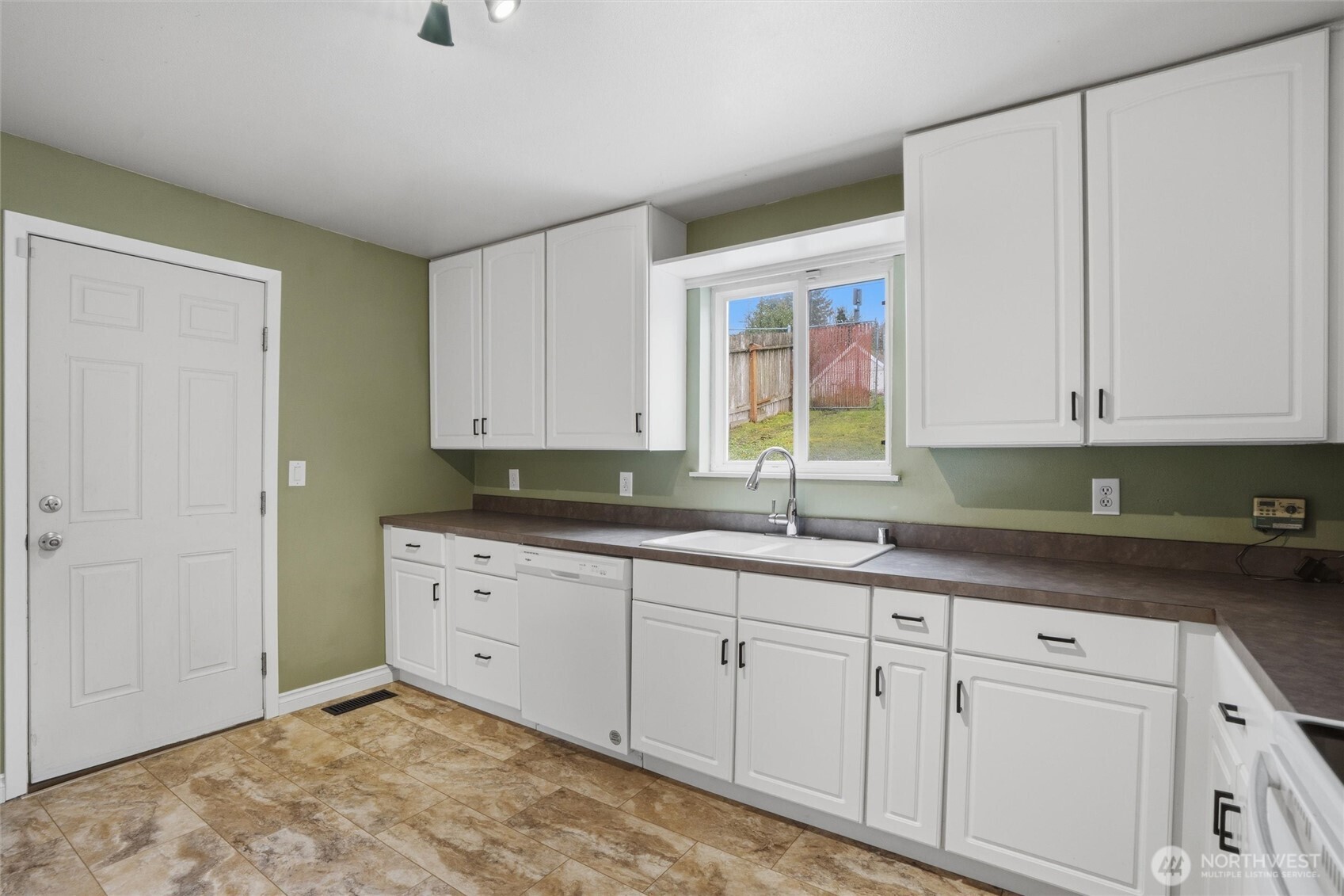 403 S Lafayette Avenue , Bremerton, WA 98312