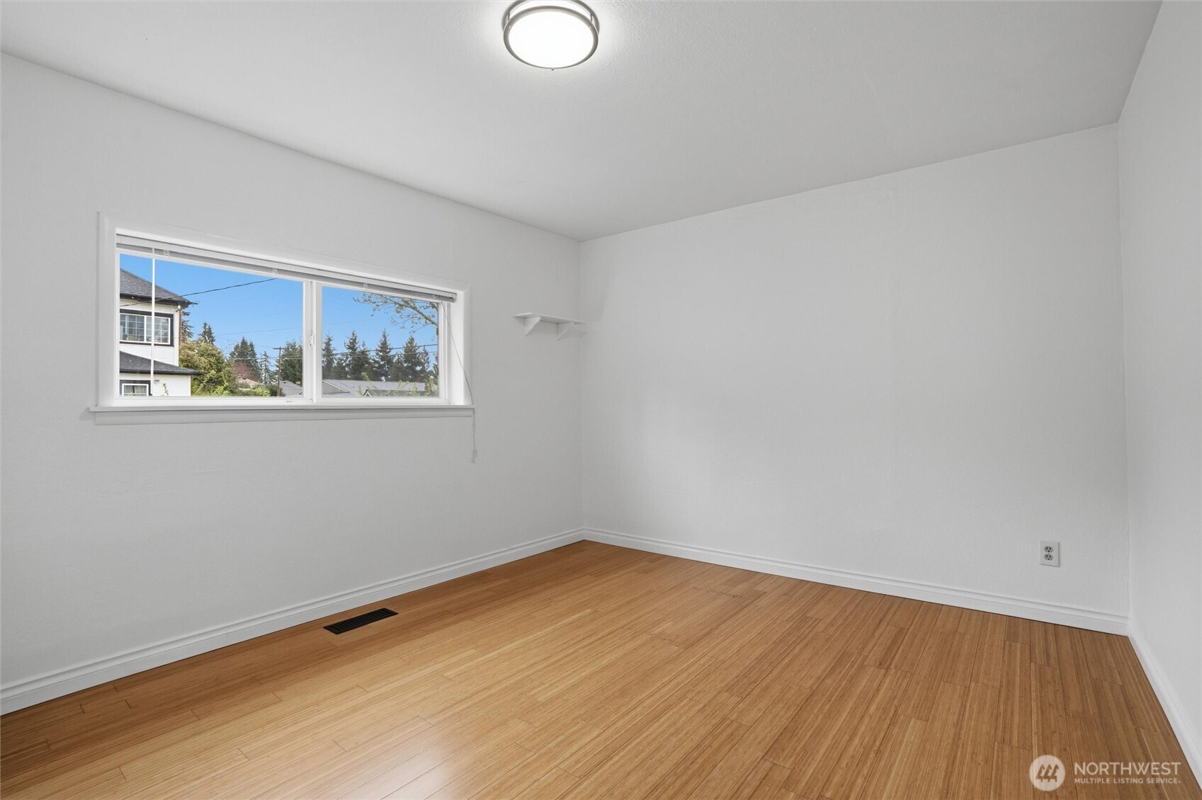 403 S Lafayette Avenue , Bremerton, WA 98312