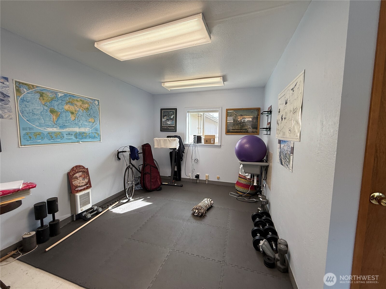 1910 Bay Avenue , Ocean Park, WA 98640