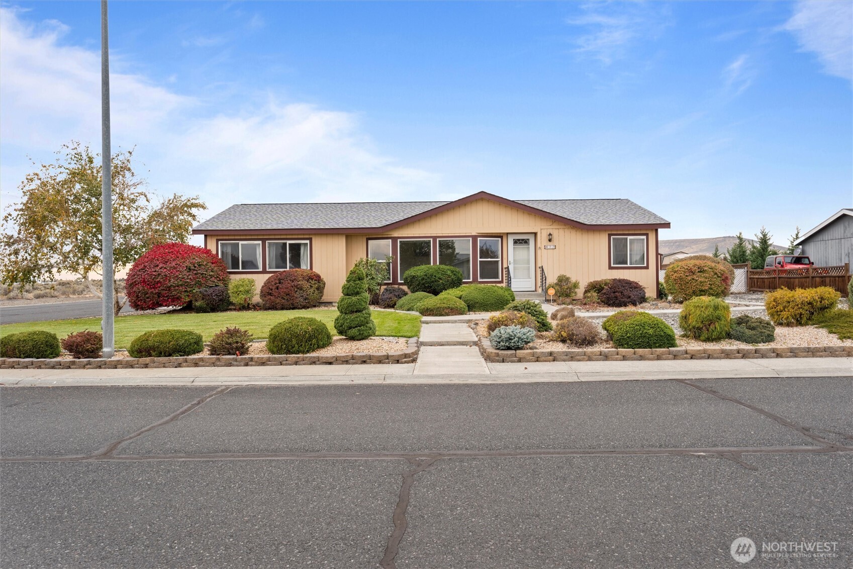 877 J Street SE, Ephrata, WA 98823