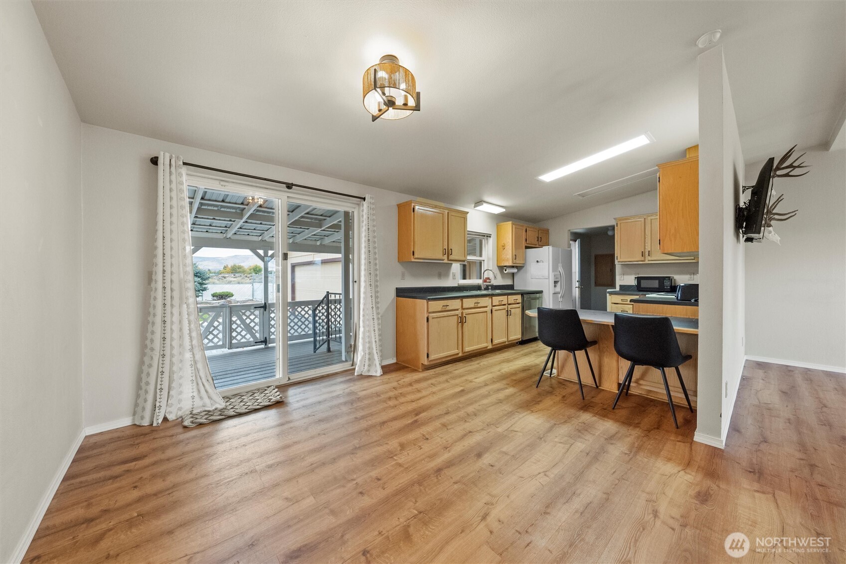 877 J Street SE, Ephrata, WA 98823