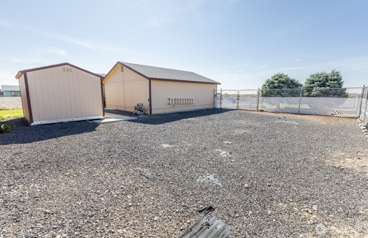 877 J Street SE, Ephrata, WA 98823