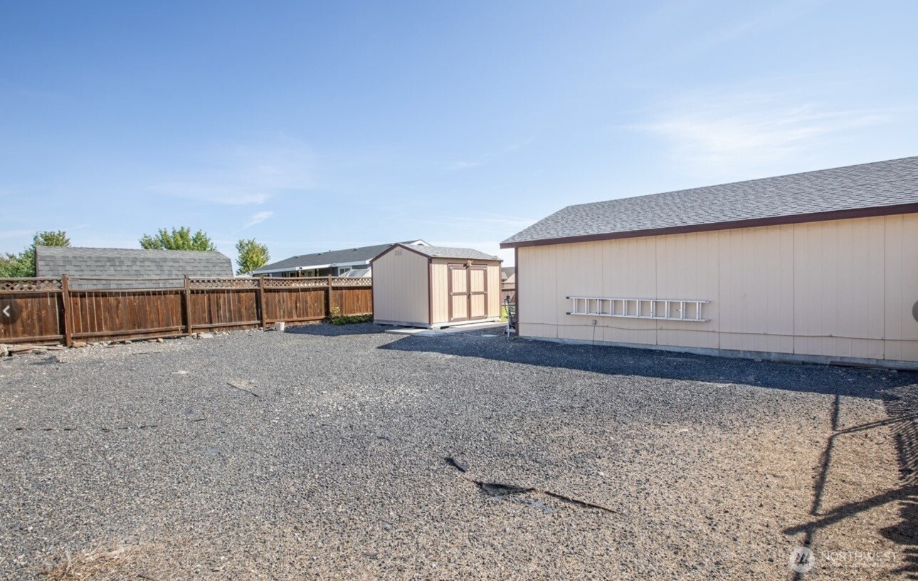 877 J Street SE, Ephrata, WA 98823