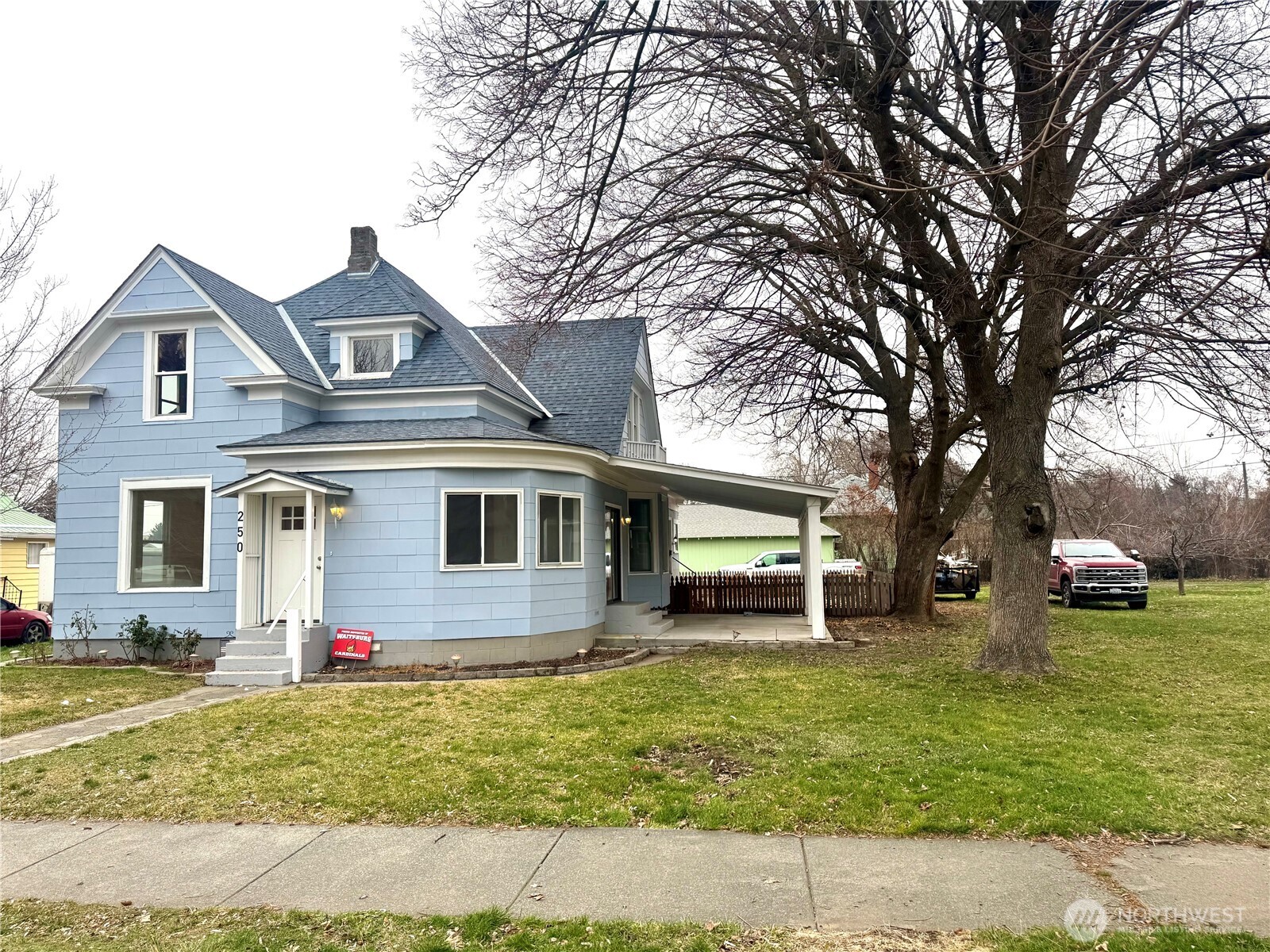 250 W Sixth Street , Waitsburg, WA 99361