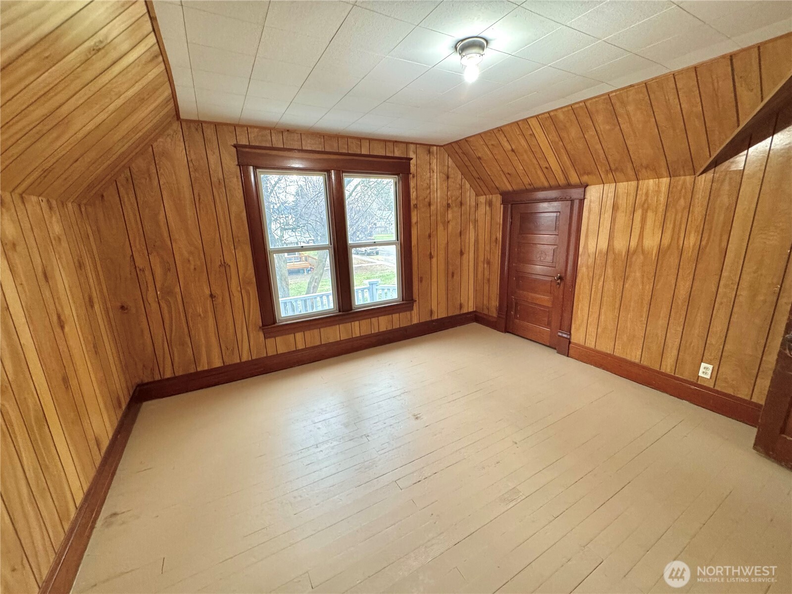 250 W Sixth Street , Waitsburg, WA 99361