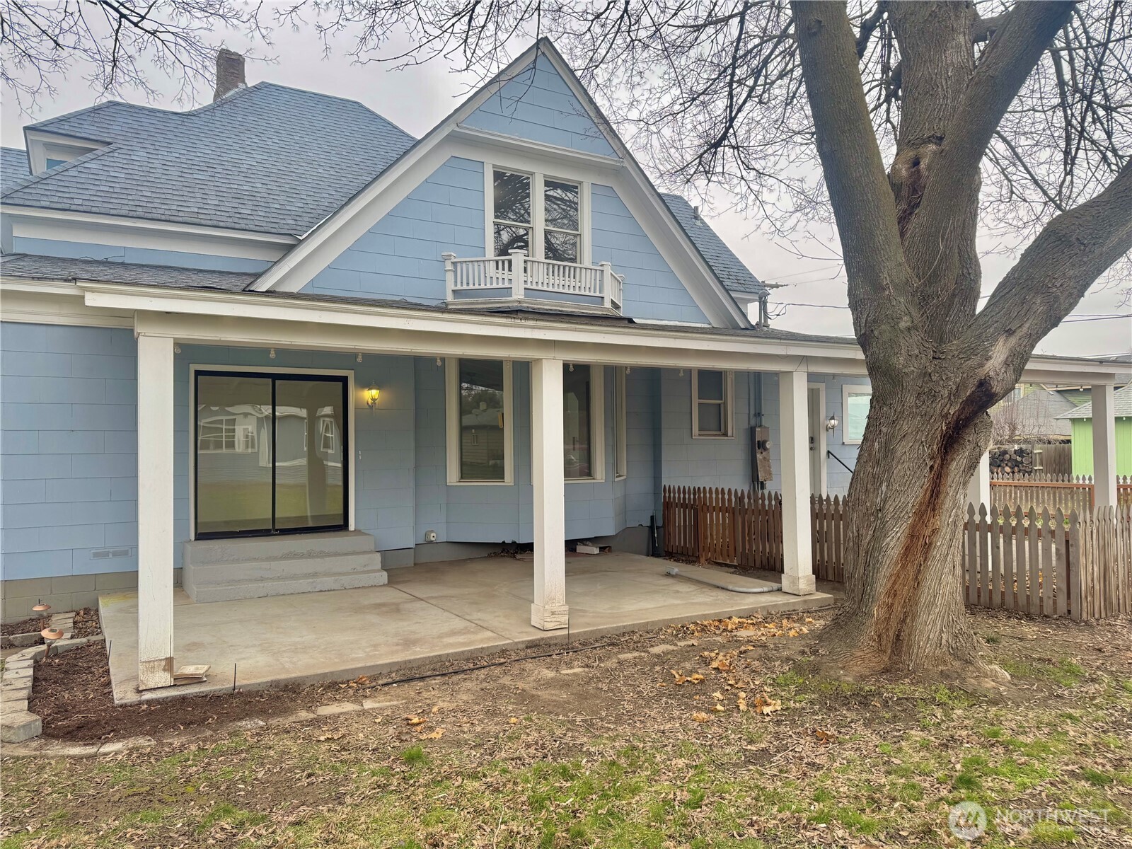 250 W Sixth Street , Waitsburg, WA 99361