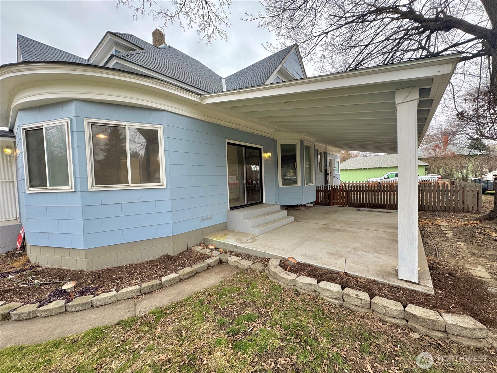 250 W Sixth Street , Waitsburg, WA 99361