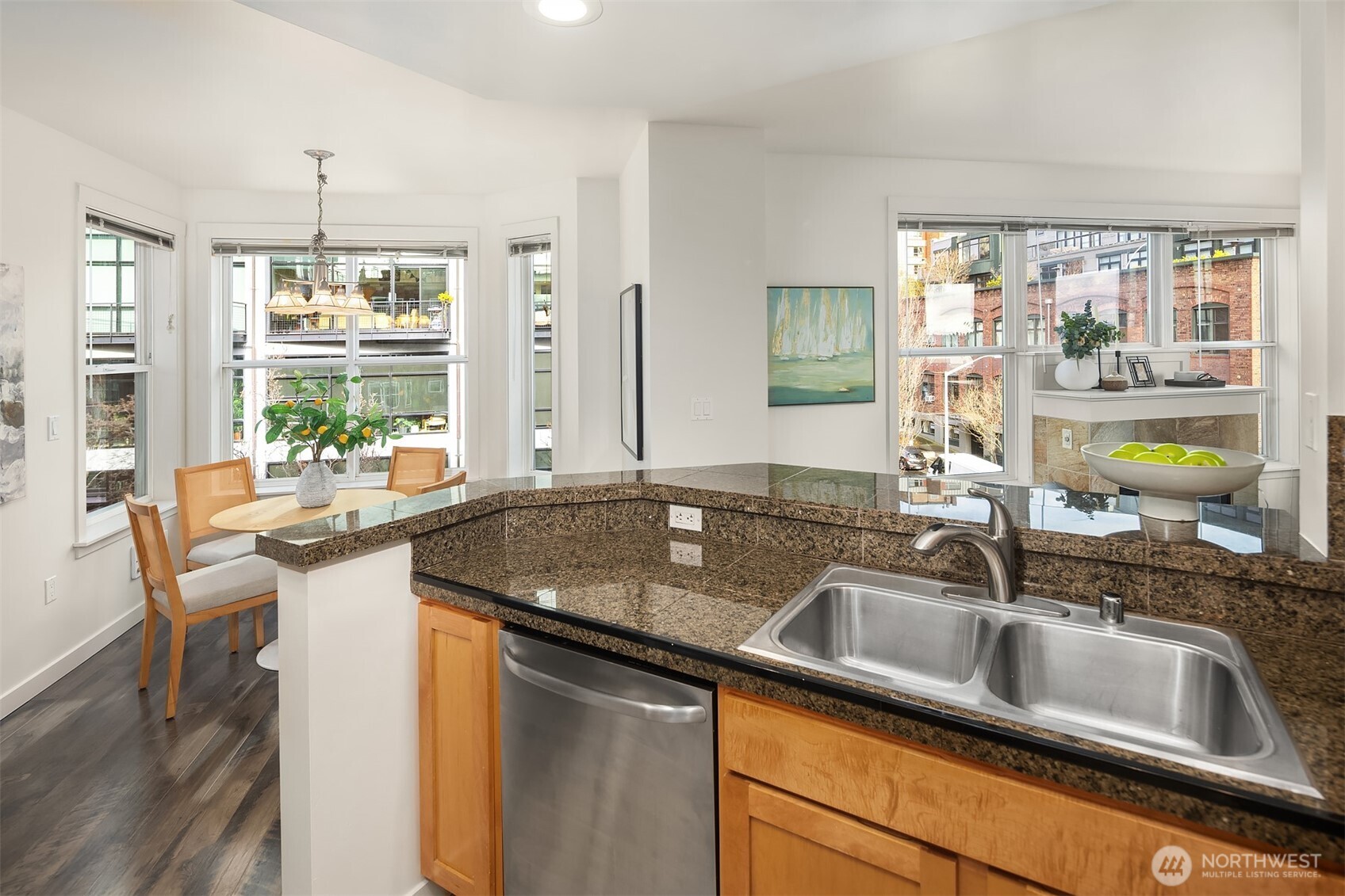 2607 Western Avenue #556, Seattle, WA 98121