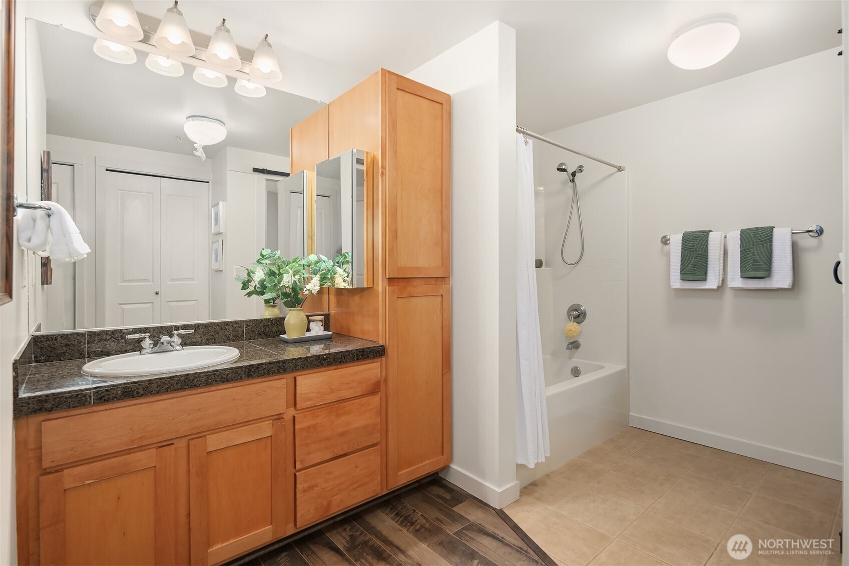 2607 Western Avenue #556, Seattle, WA 98121