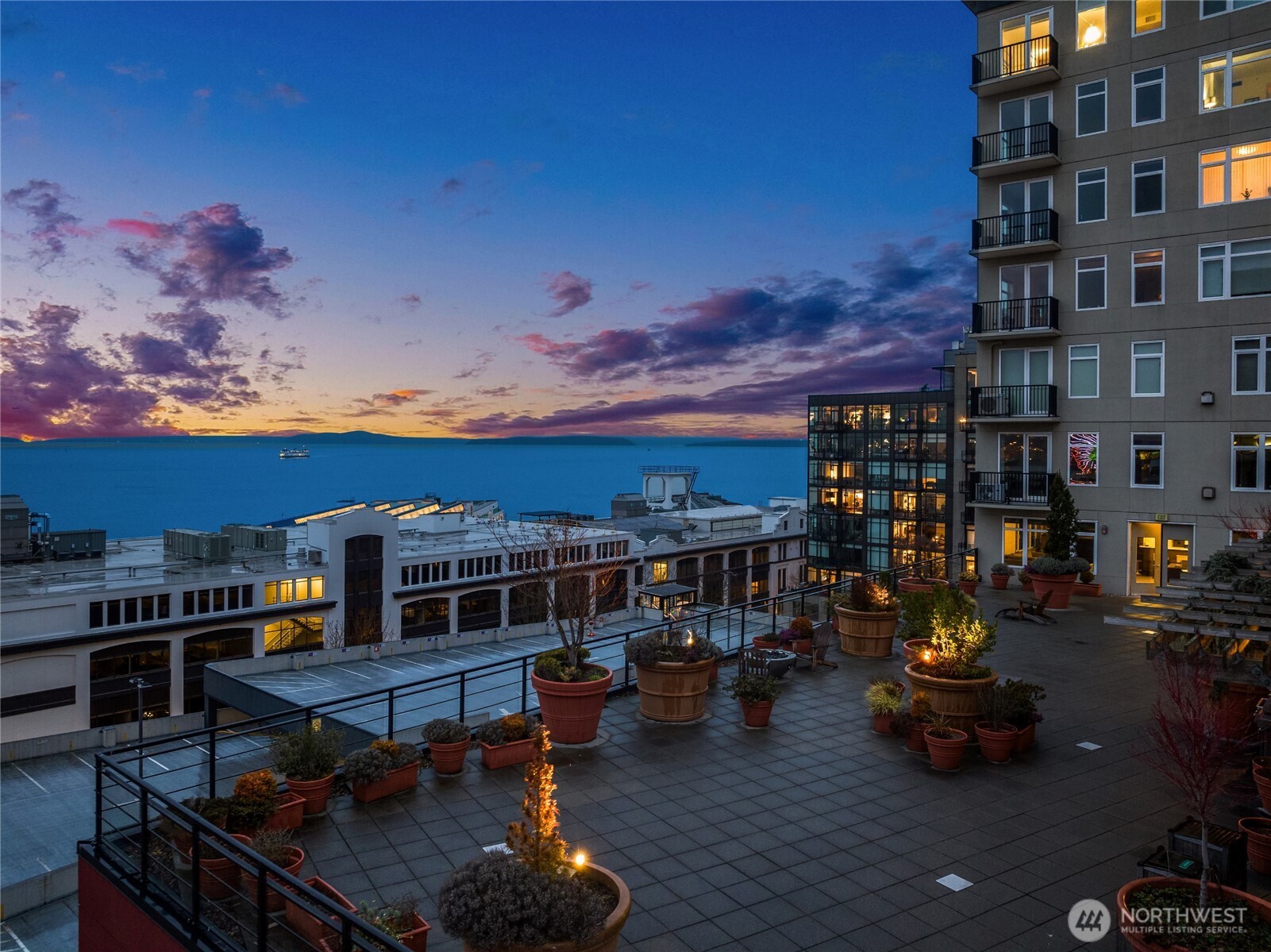 2607 Western Avenue #556, Seattle, WA 98121