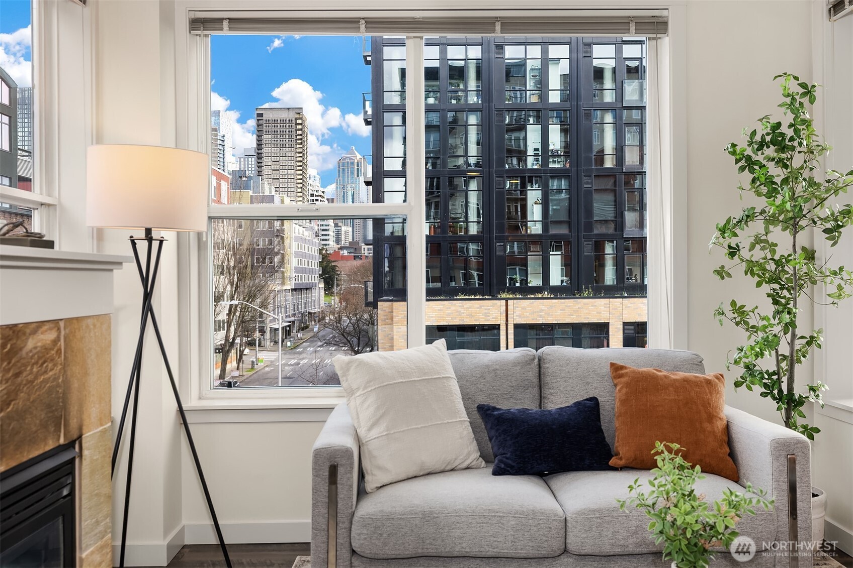 2607 Western Avenue #556, Seattle, WA 98121