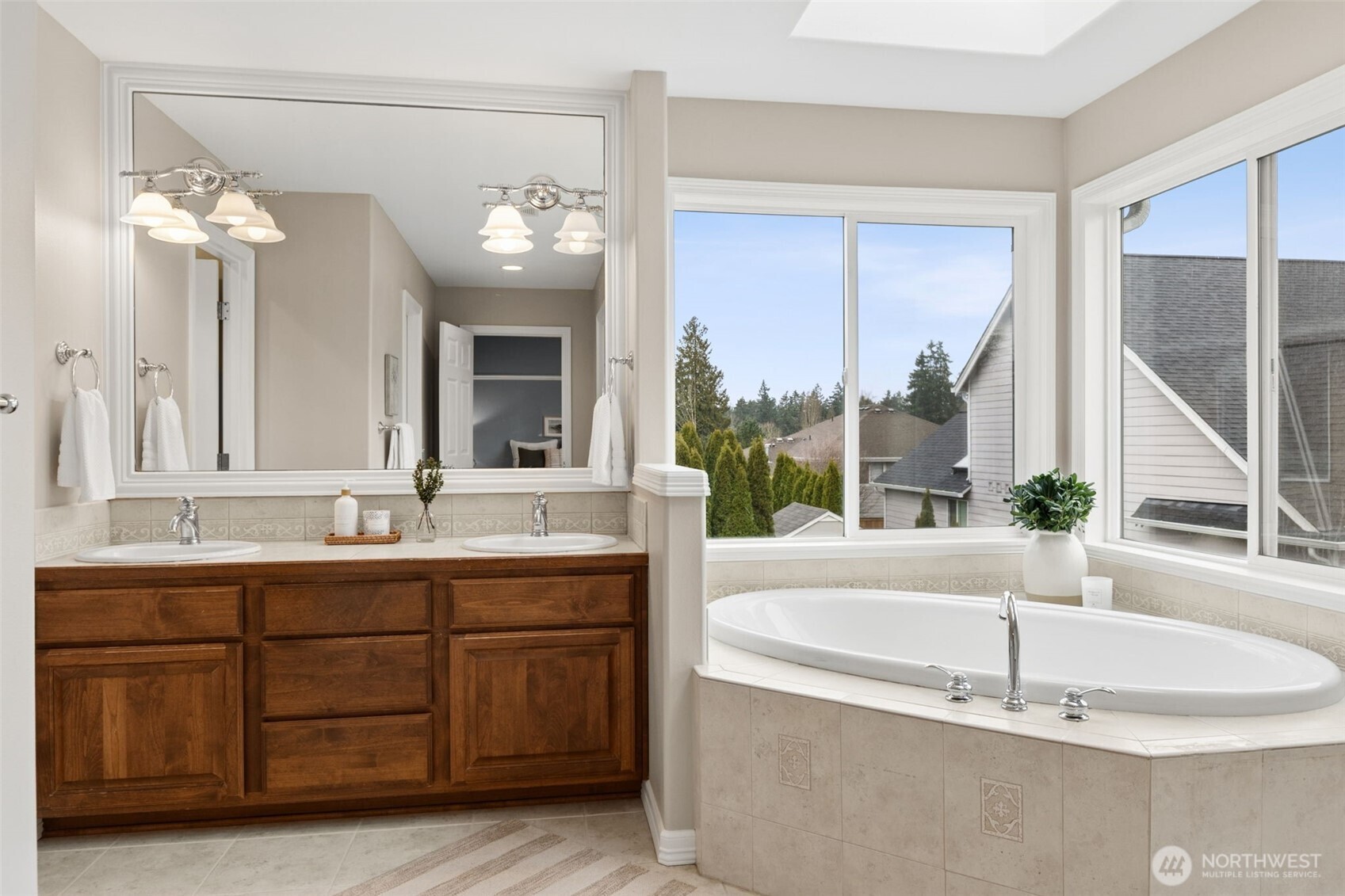 1801 30th Avenue SW, Puyallup, WA 98373