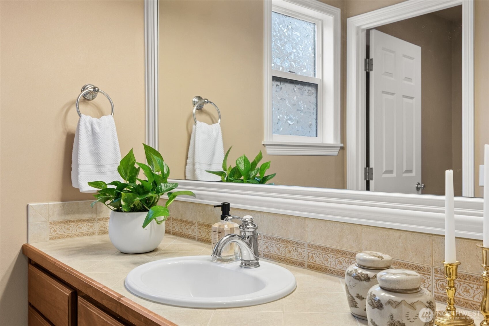 1801 30th Avenue SW, Puyallup, WA 98373