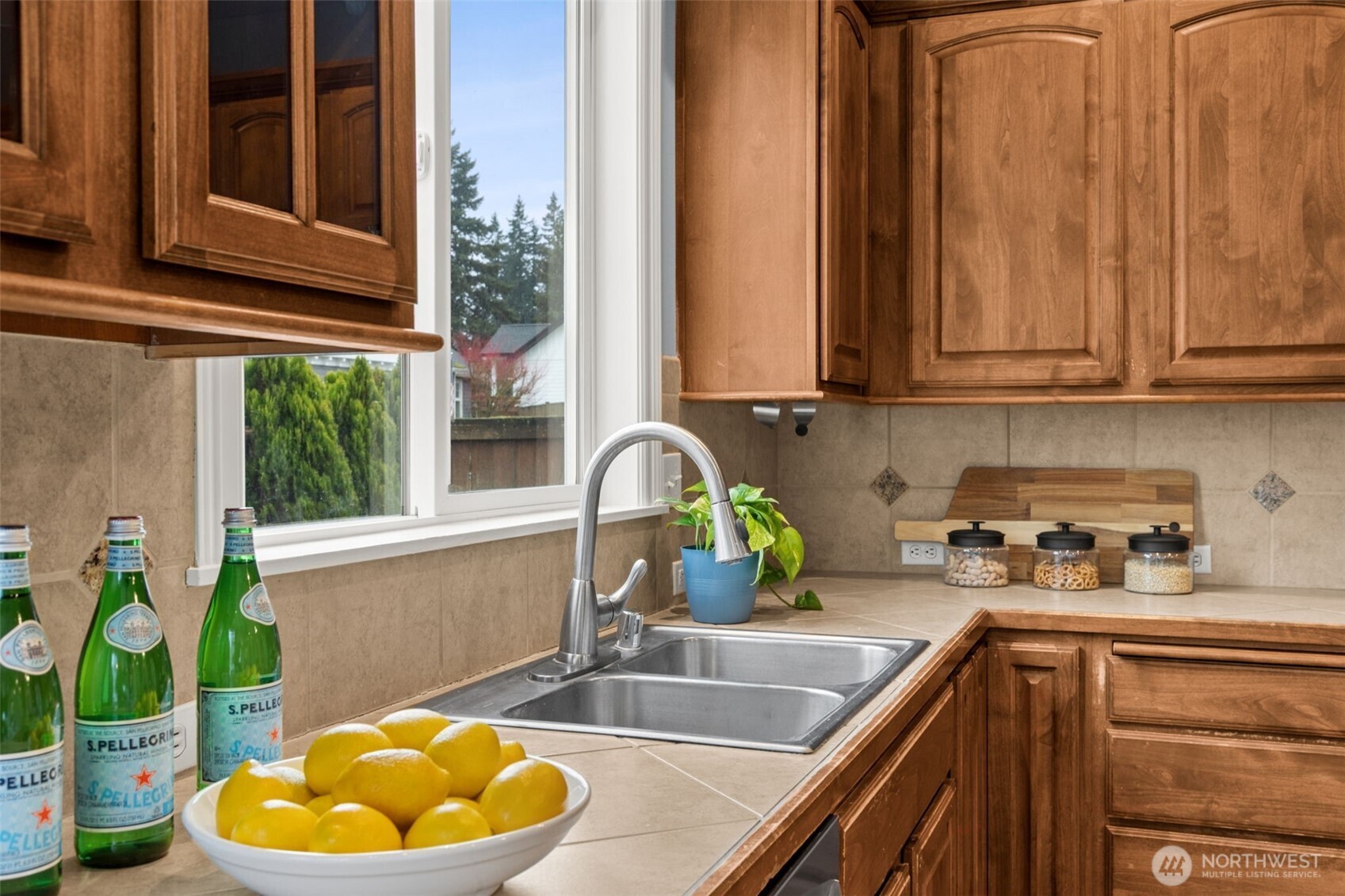 1801 30th Avenue SW, Puyallup, WA 98373