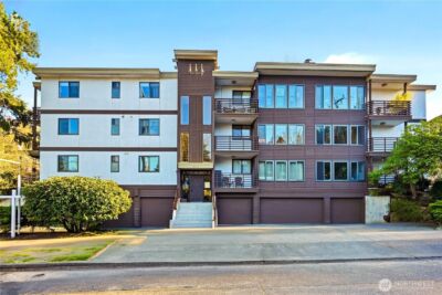 3505 W Government Way #206, Seattle, WA 98199