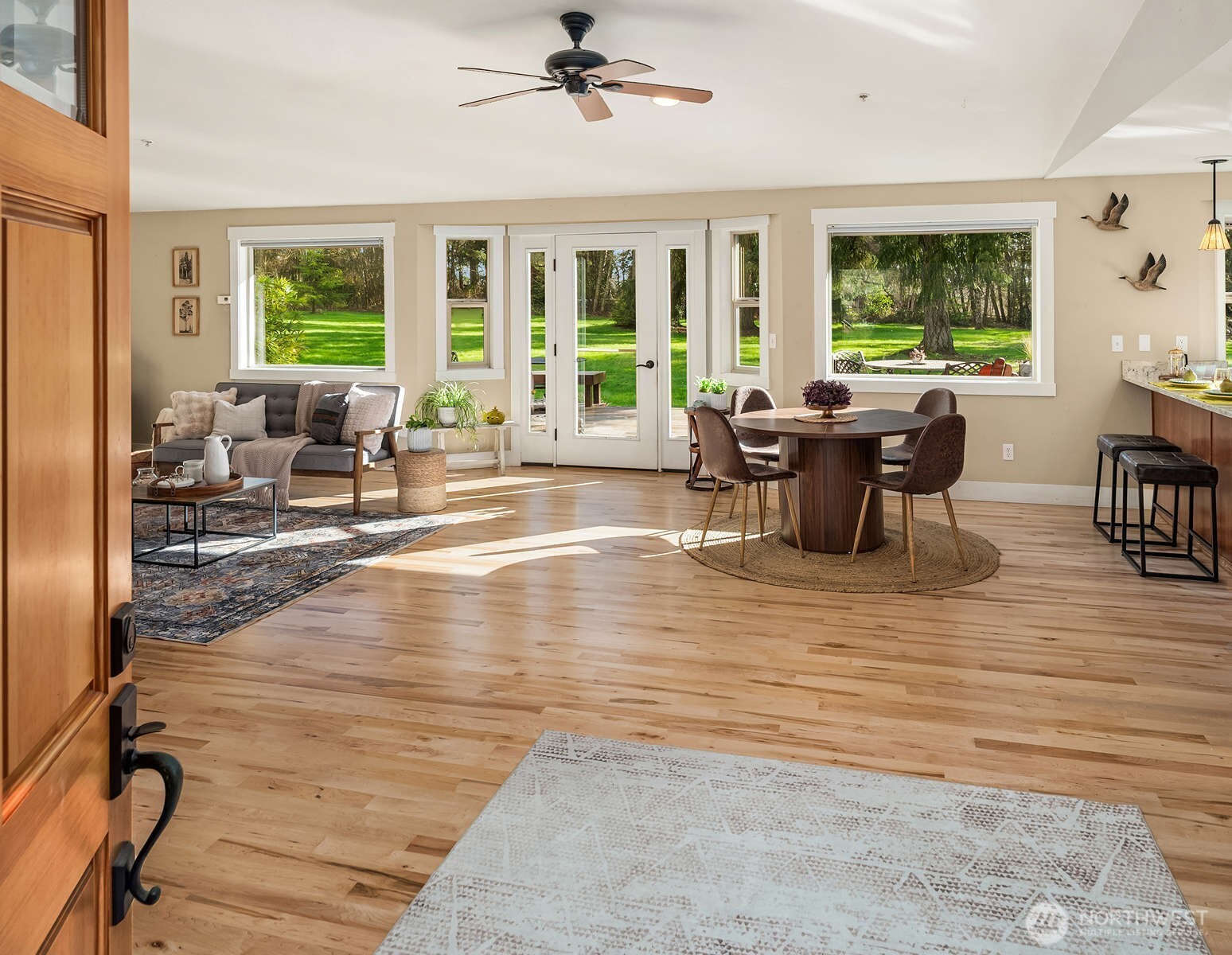 10519 SW 188th Street , Vashon, WA 98070